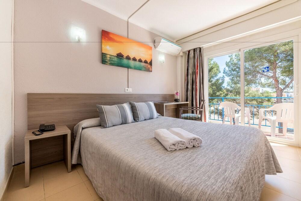 Costa Mediterraneo Hotel